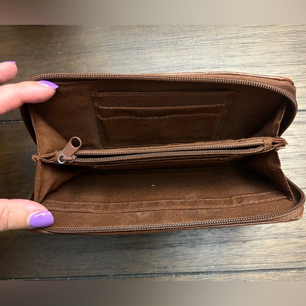Studio Works Wallet - Picture 3 of 3